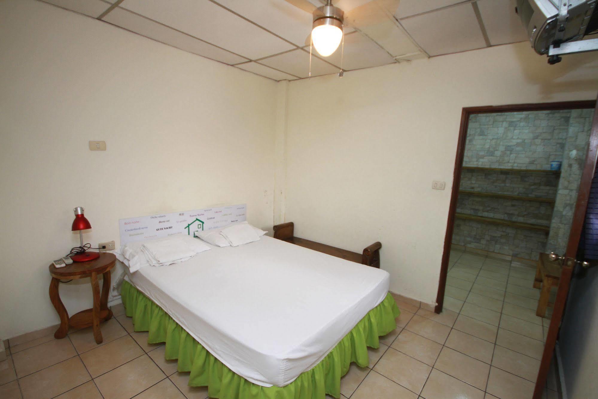 Hostal Casa Verde Σάντα Άνα Εξωτερικό φωτογραφία
